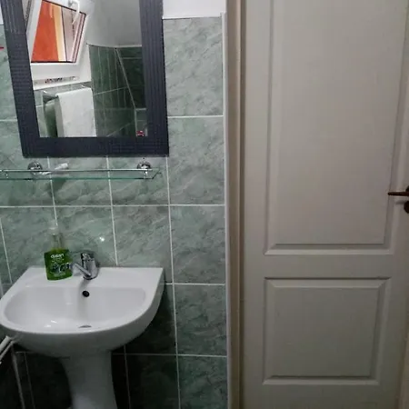 Homestay Casuta Din Padure De La *